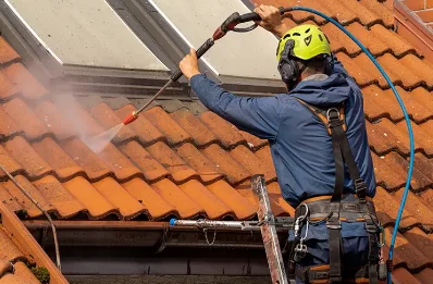 Démoussage et hydrofuge de toiture à Morvillers